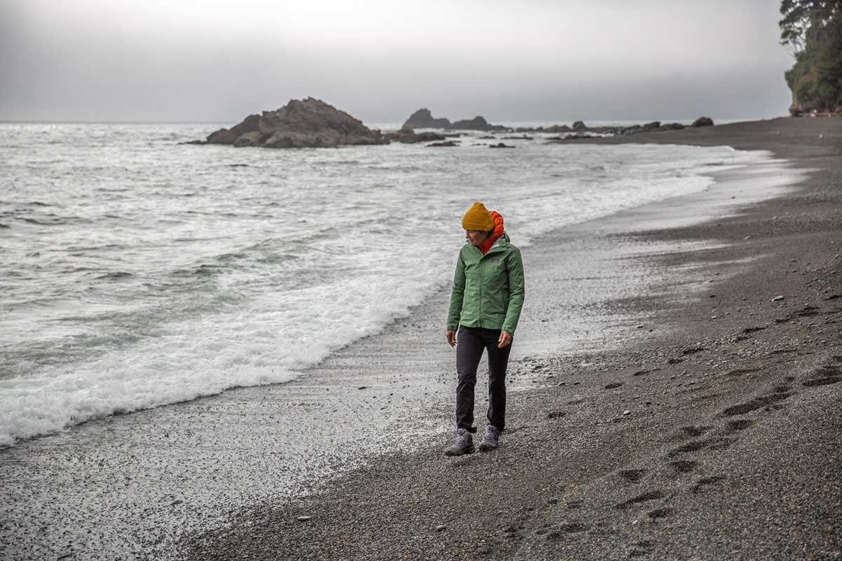 Patagonia Slate Sky Jacket (walking along shoreline)