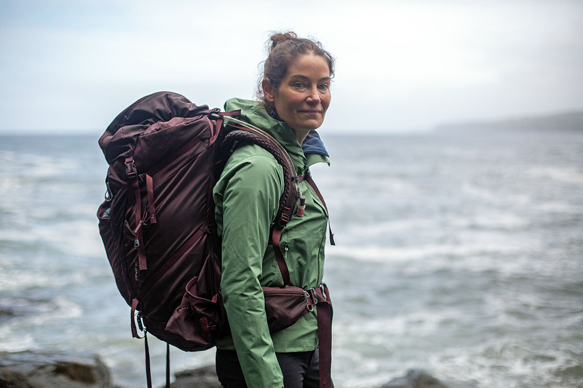 Patagonia Slate Sky Jacket (with backpack on)