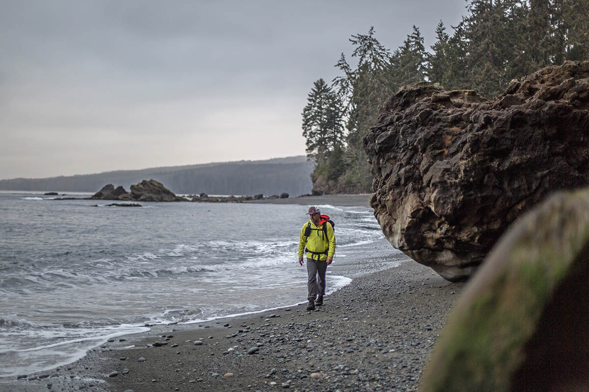 Patagonia Storm10 Alpine Jacket (walking along rocky beach)