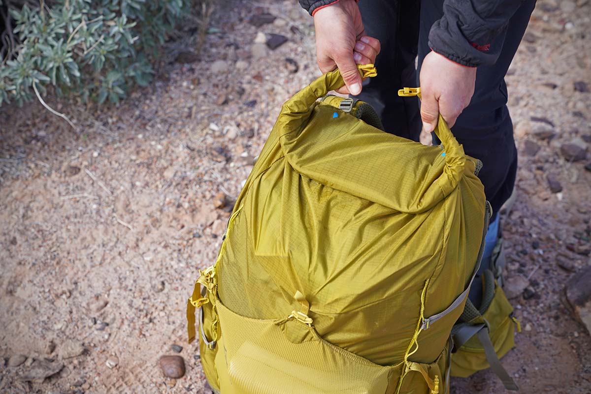 rei flash 55 pack