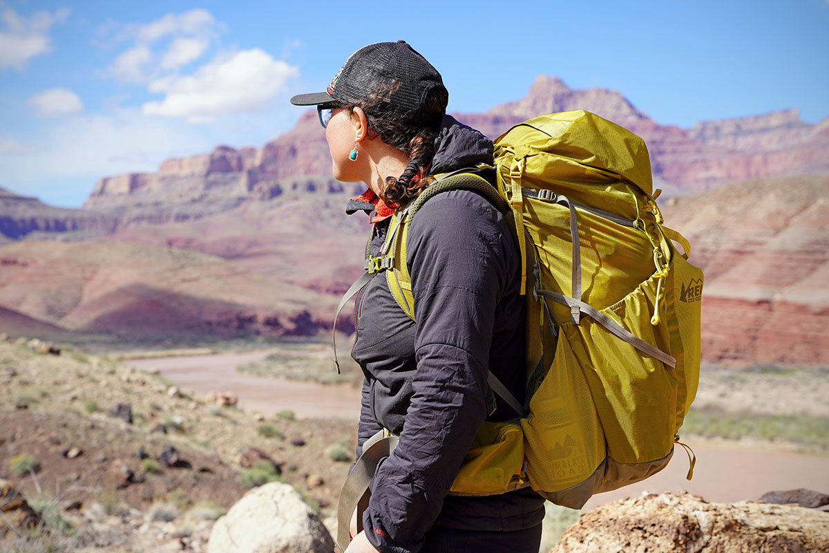 rei flash 55 pack