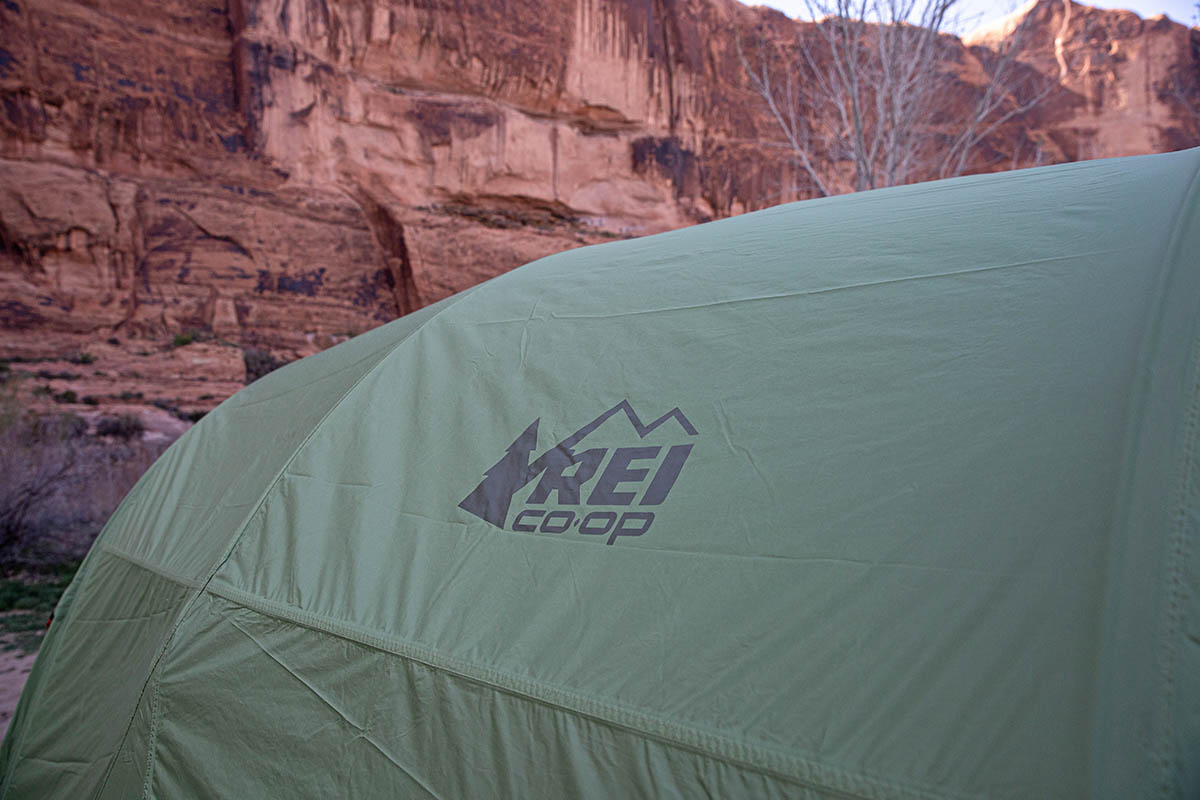 REI Co-op Wonderland 4 Tent (REI logo closeup)