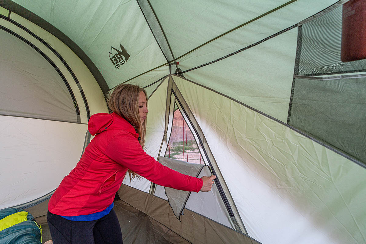 REI Co-op Wonderland 4 Tent (opening mesh window)