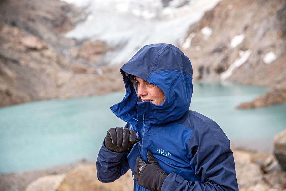 Rab Kinetic Alpine 2.0 jacket (hood on zipping up)