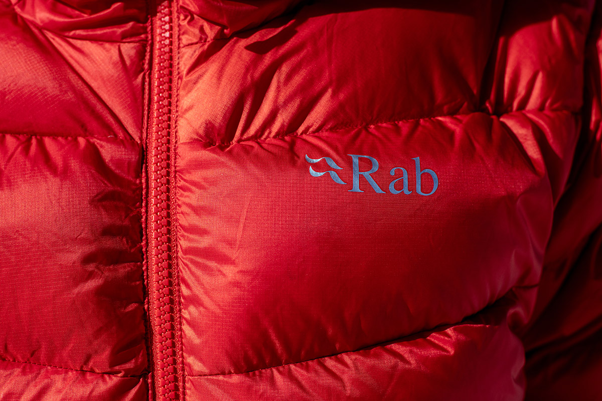 Rab Neutrino Pro (logo)