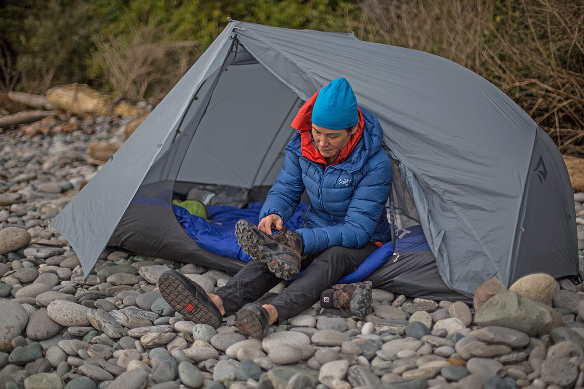 Salomon Cross Hike Mid GTX hiking boots (putting on in tent)