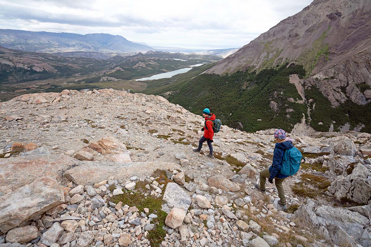 Hiking downhill in the Salomon X Ultra 4 GTX hiking shoe