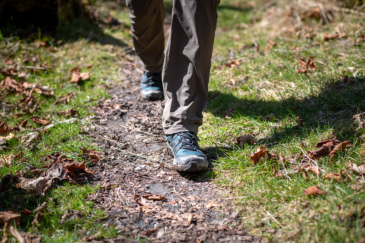 Salomon X Ultra 4 Mid hiking boot (on trail)