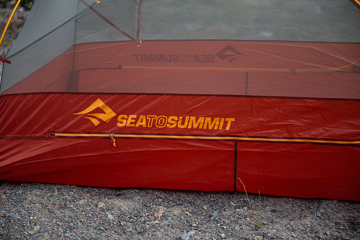 Sea to Summit Ikos TR2 tent (logo closeup)