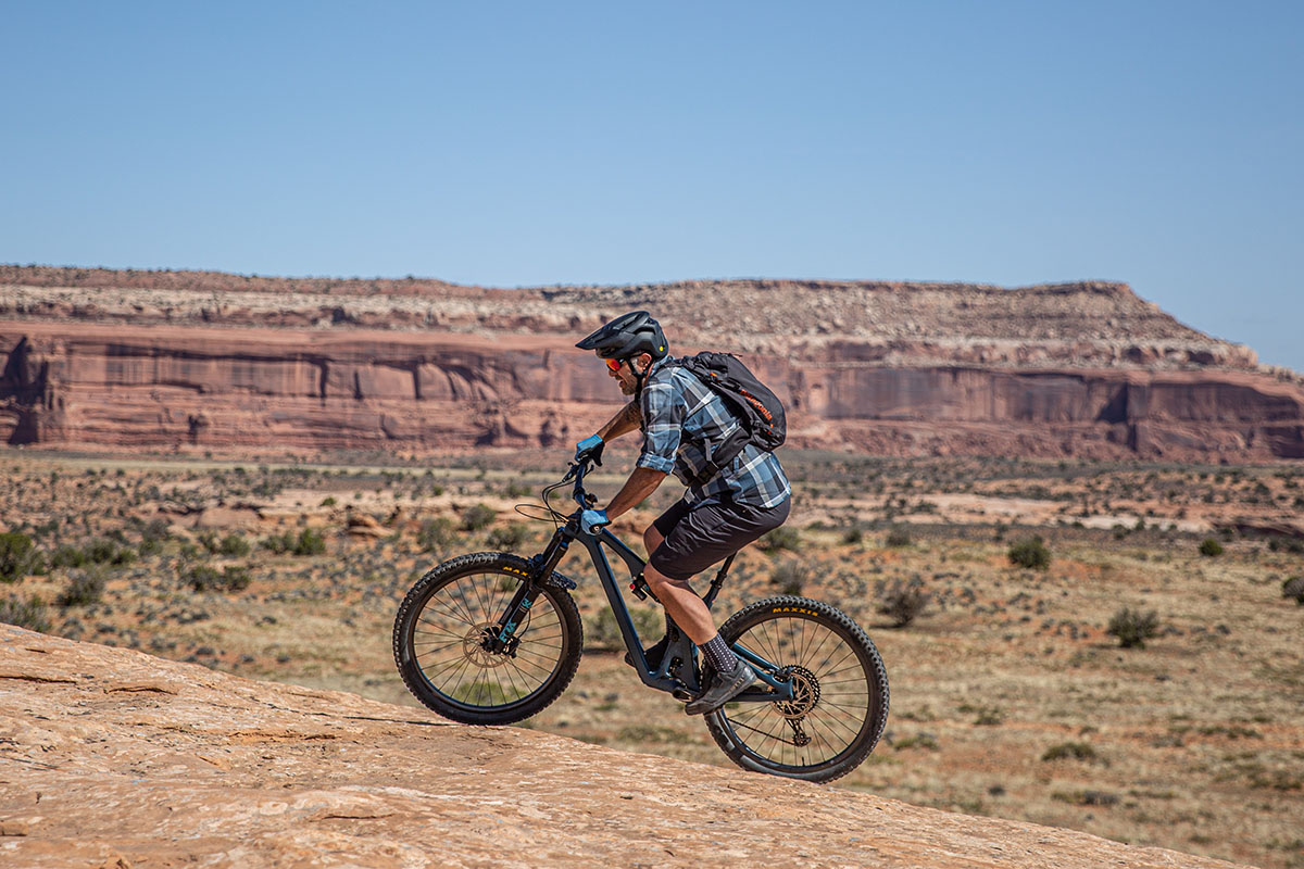 Shimano SH-AM903 mountain bike shoe (riding in Utah desert)