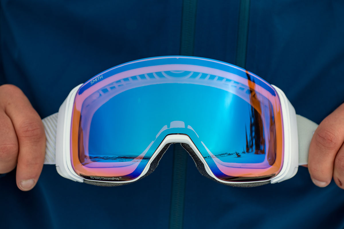 Smith 4D Mag snow goggles (closeup of lens)