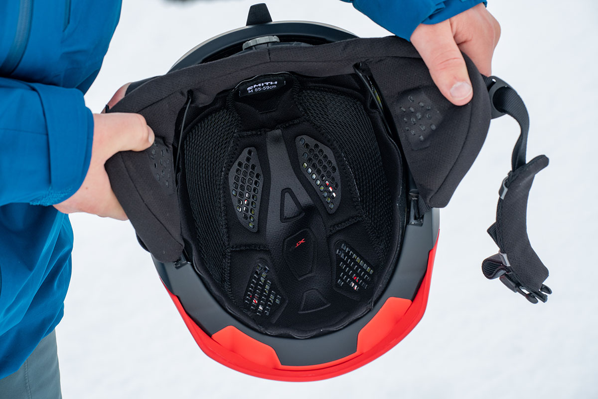 Smith Level MIPS snow helmet (interior)