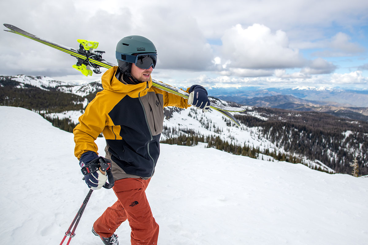 Smith Proxy snow goggle (sidecountry hike)