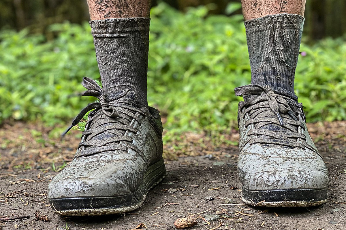 Specialized 2FO DH Clip mountain bike shoe (covered in mud)