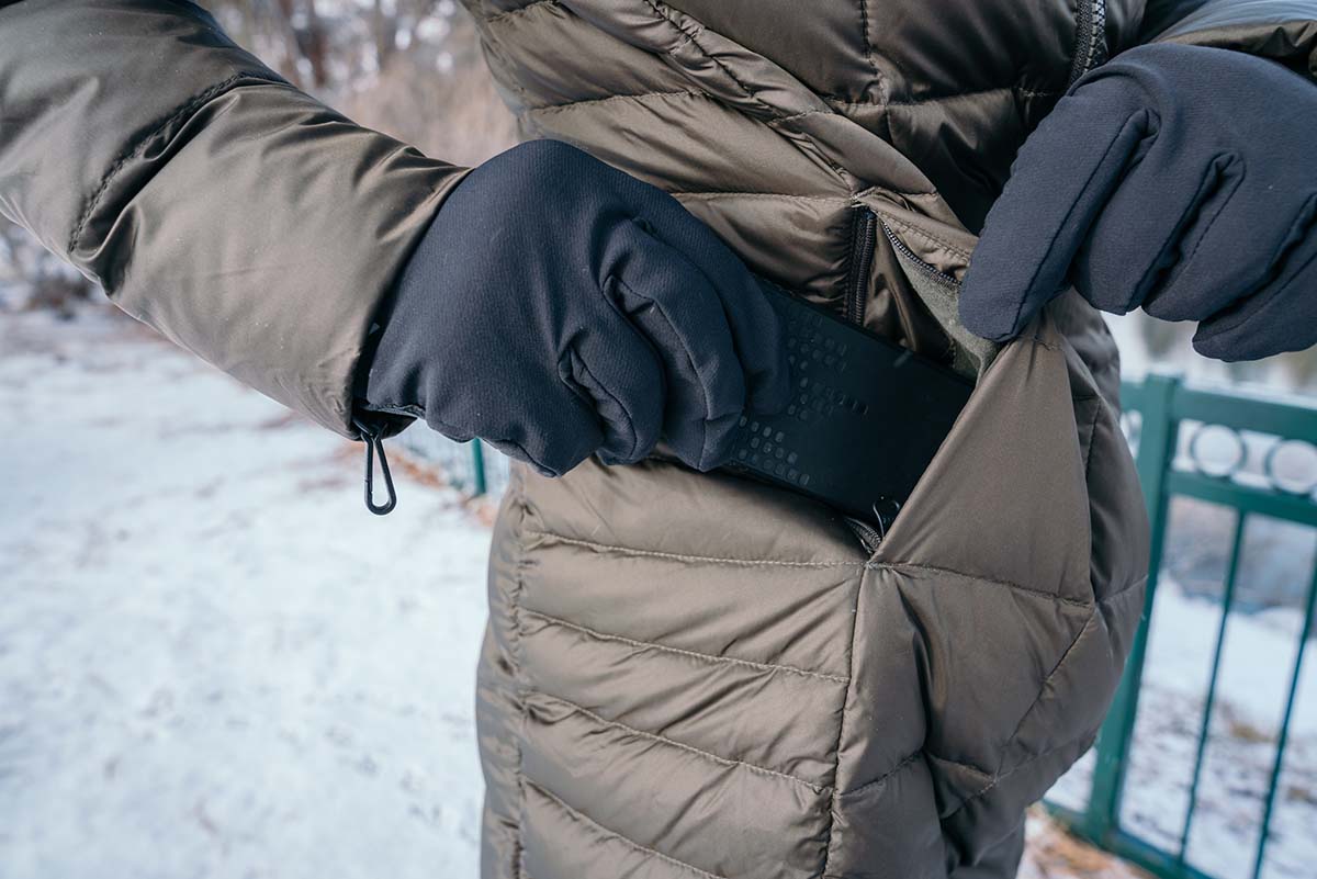 The North Face Metropolis Parka (pocket)