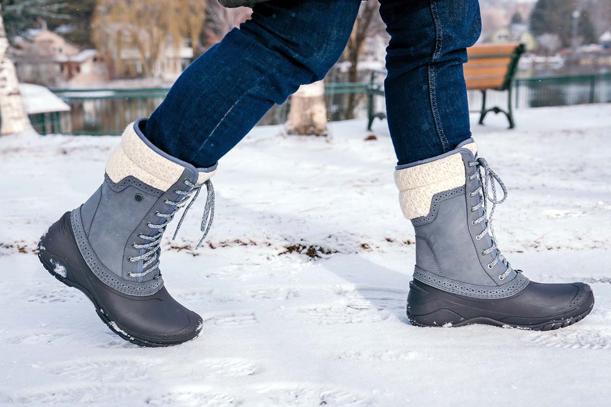 the north face women's shellista roll down winter boots