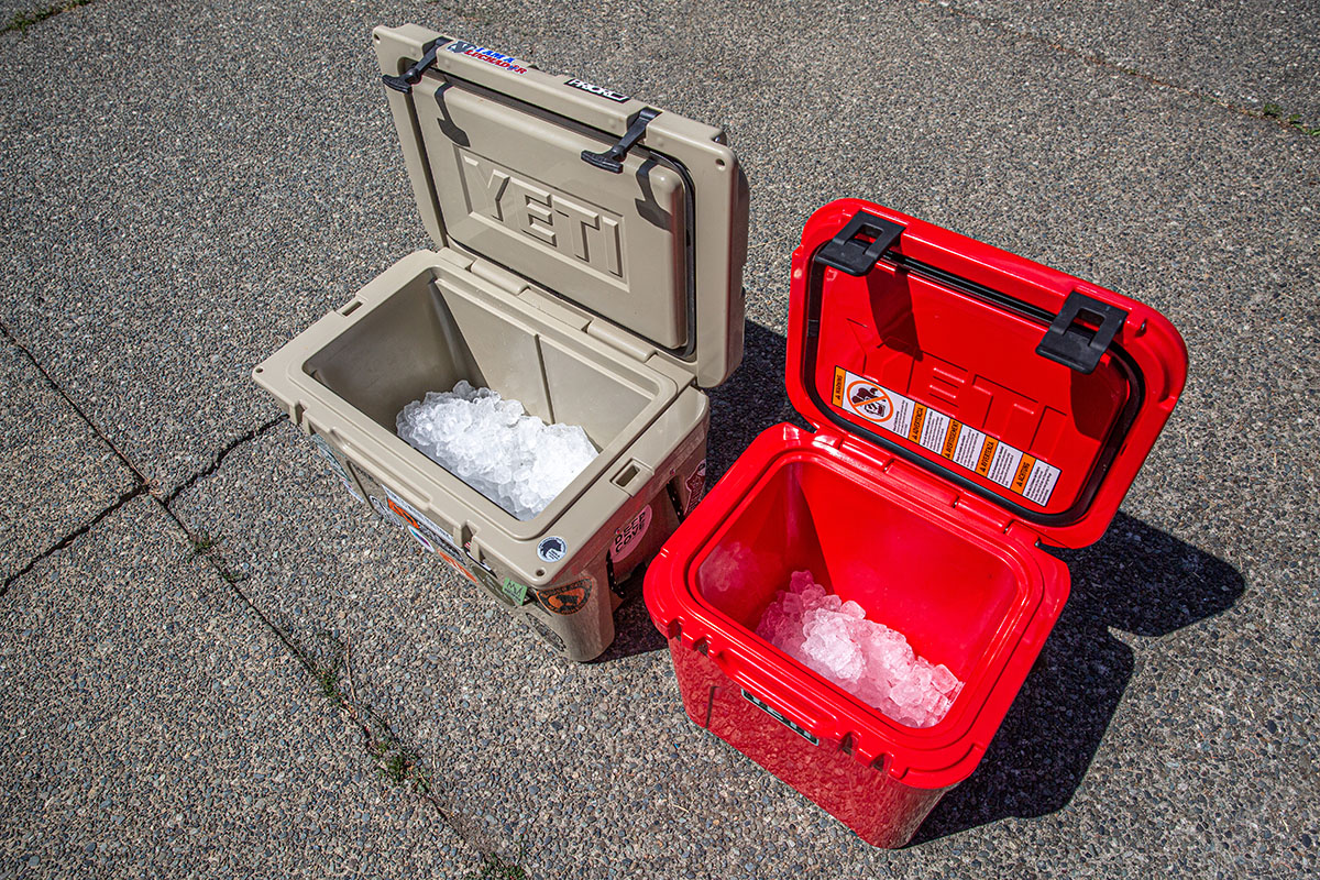 Yeti Roadie 24 Cooler (Tan)