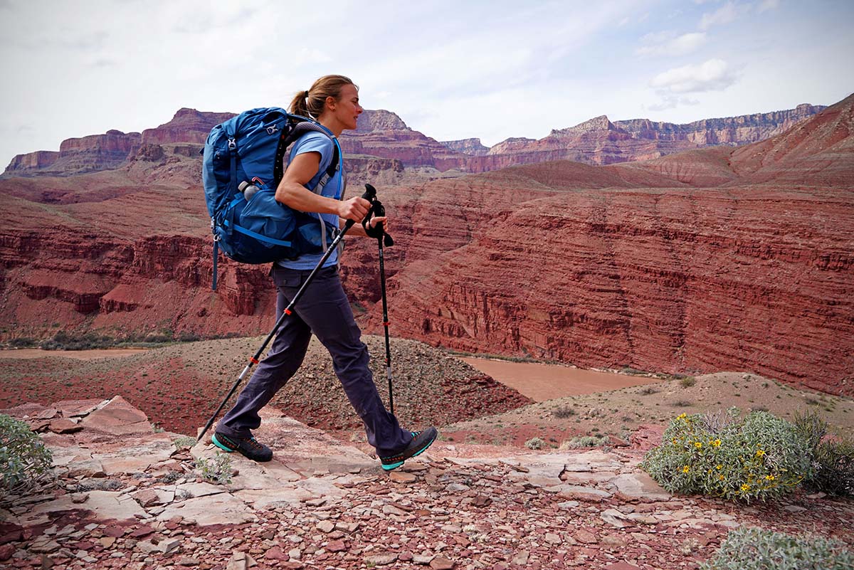 Outdoor clothing brands (Prana Halle hiking in Grand Canyon)