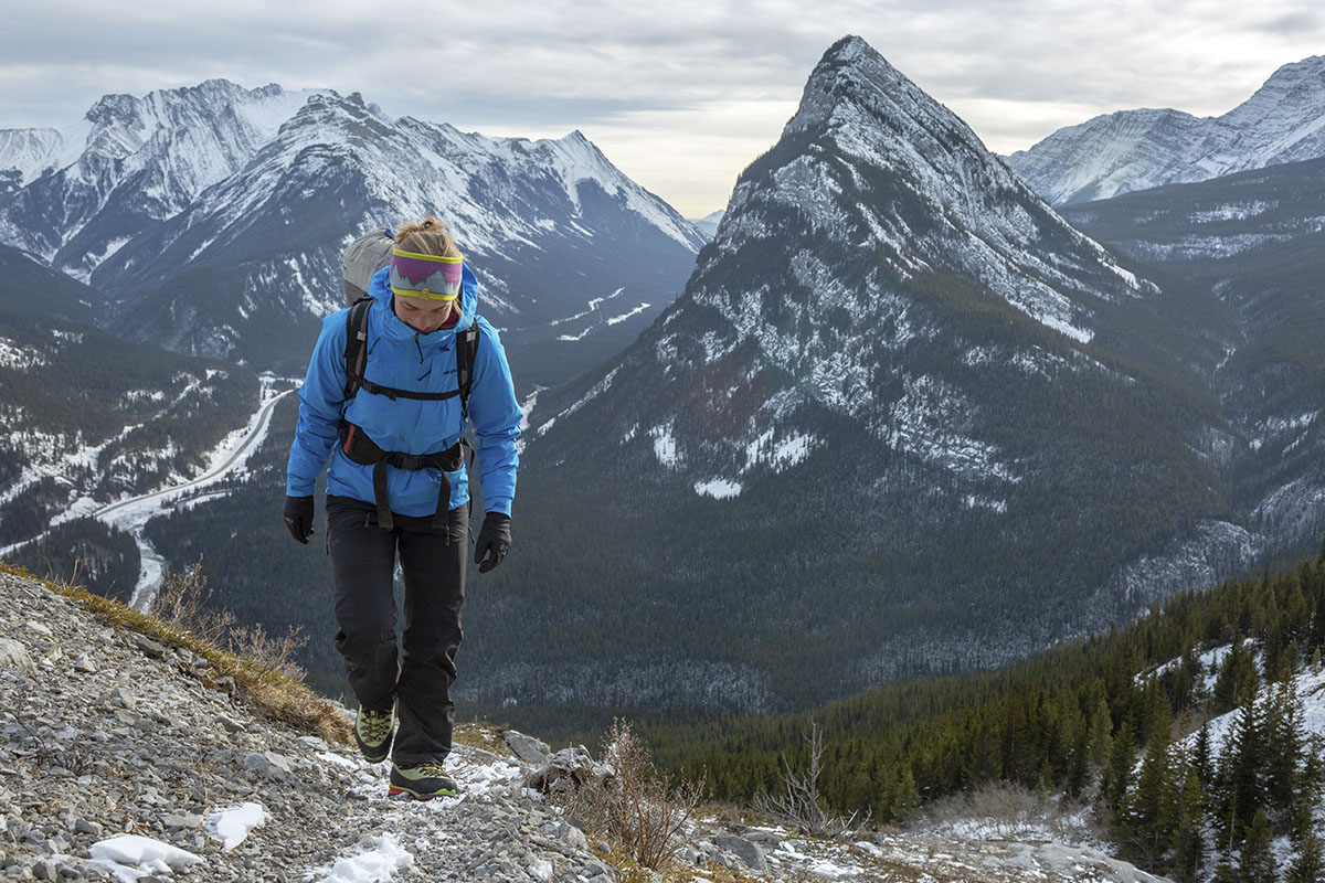 Hardshells vs. Softshells (wearing Patagonia Galvanized jacket in the mountains)