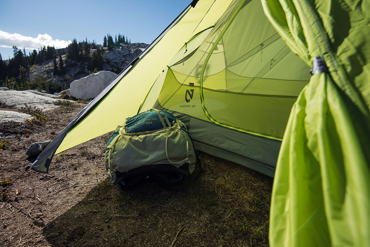 Nemo Dagger 2P backpacking tent (vestibule)