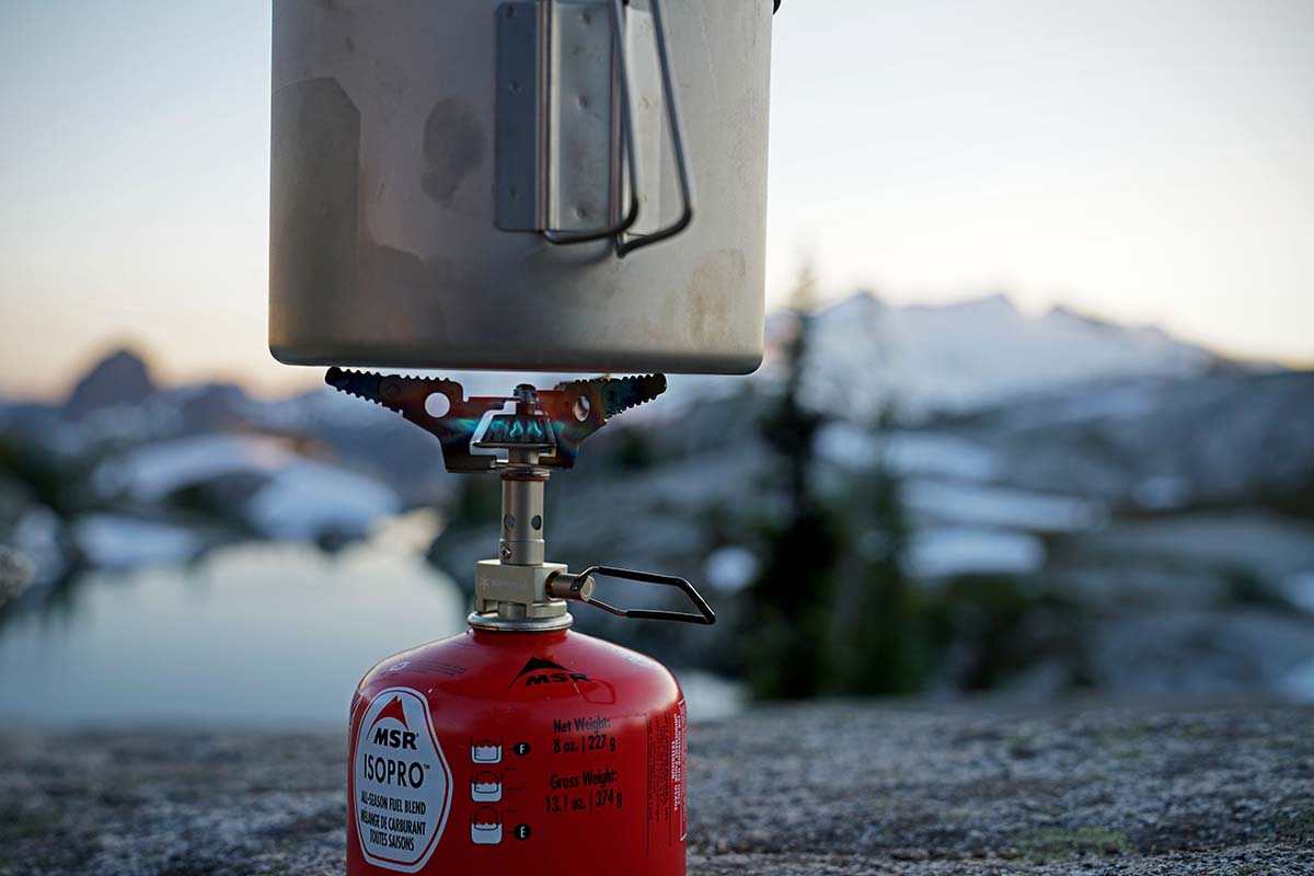 Non-integrated canister stove MSR Pocket Rocket (How to Choose a Backpacking Stove)