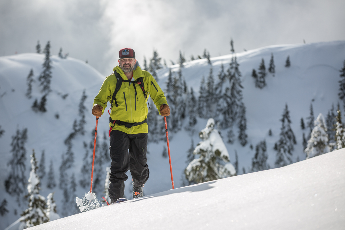 How to choose a ski jacket (touring in a shell)