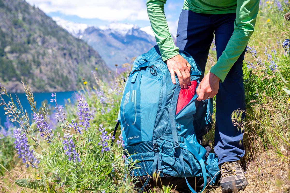 Osprey Atmos backpack side zip (wildflowers)