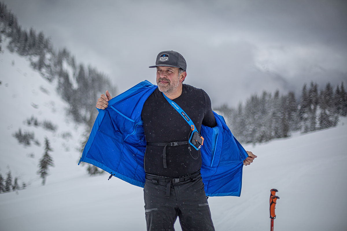 Backcountry ski layering (baselayer under midlayer)