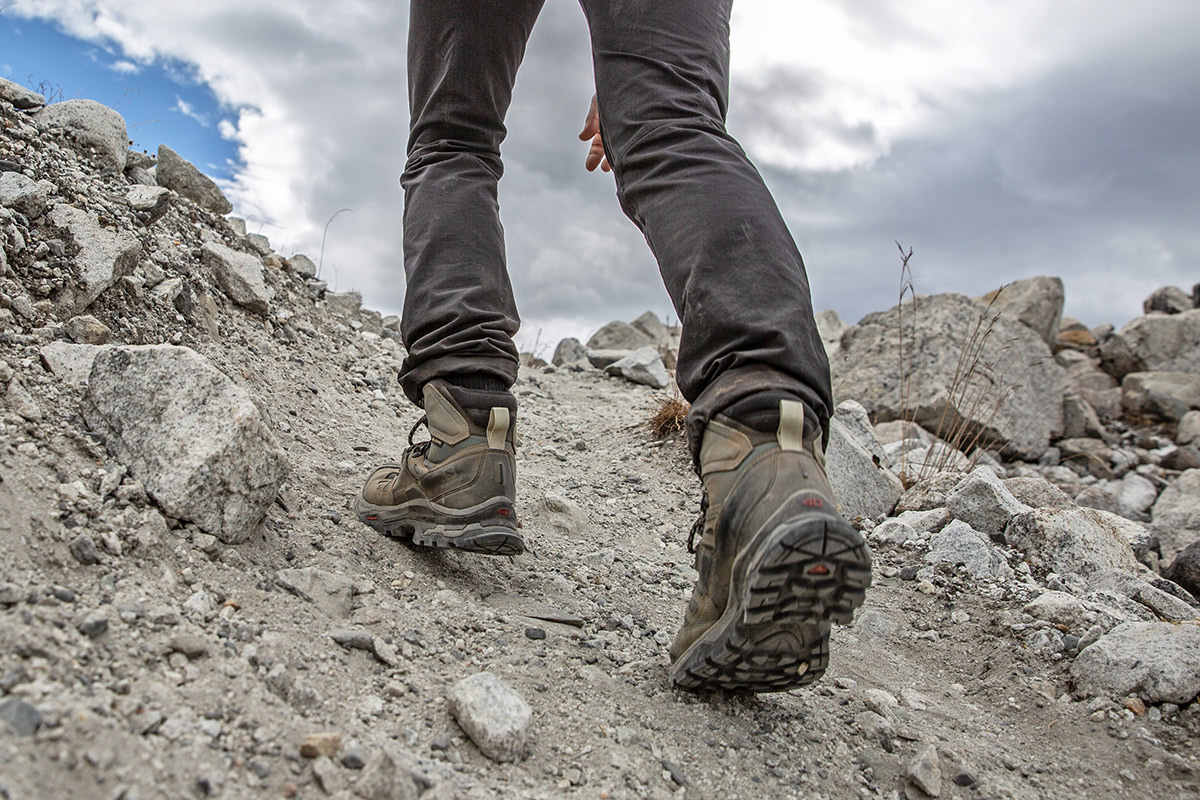 Salomon Quest 4 hiking boots (hiking uphill