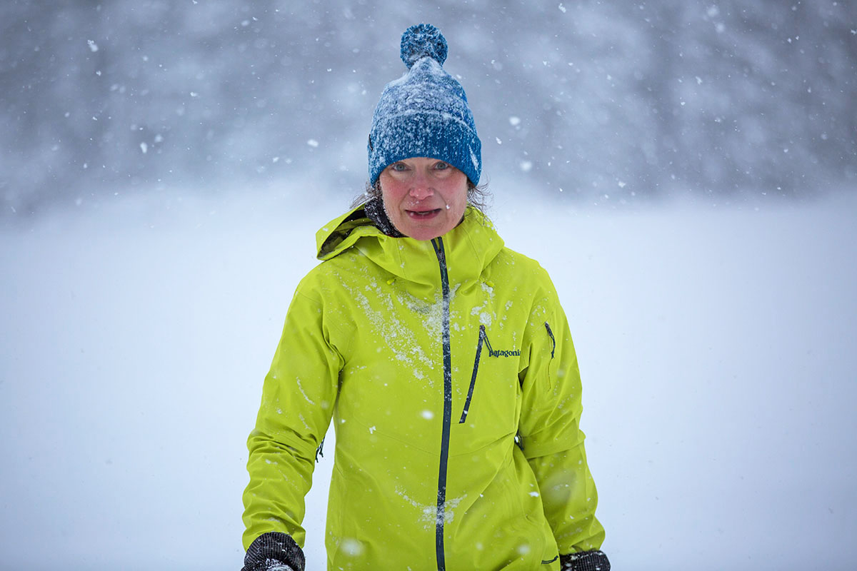 Ski jacket (Patagonia SnowDrifter shell jacket in snow)