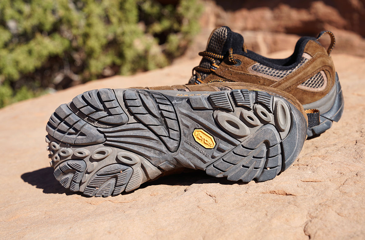 Corredores de trail frente a zapatillas de senderismo. Zapatillas de senderismo (tracción de la Merrell Moab 2)