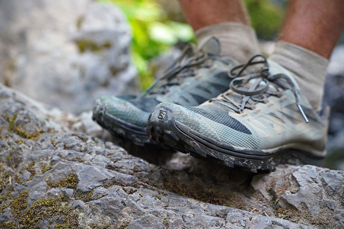 Zapatillas de trail running vs. zapatillas de senderismo (Salomon OUTline). Zapatillas de senderismo (Salomon OUTline)