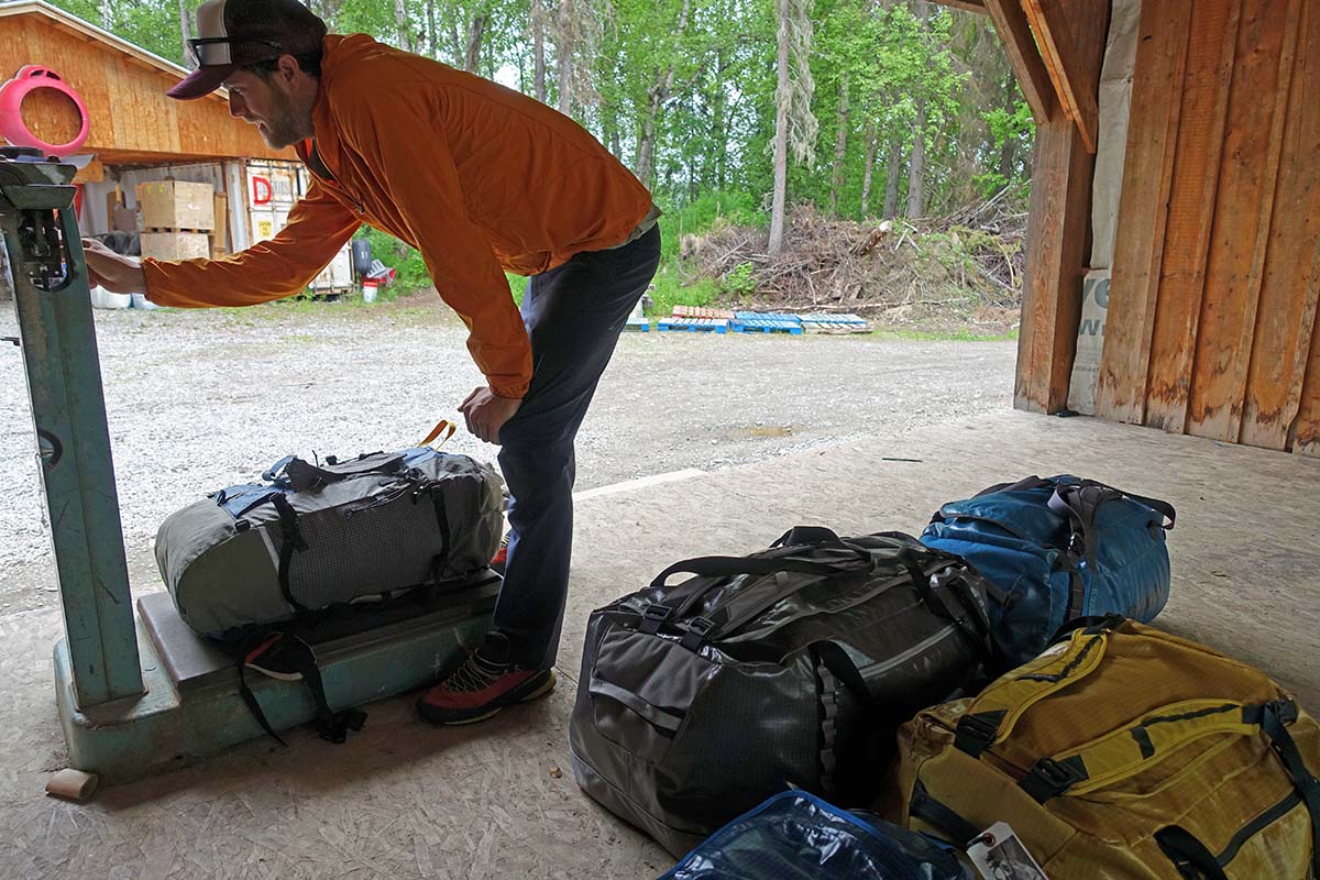 Alaska Range (weighing bags)