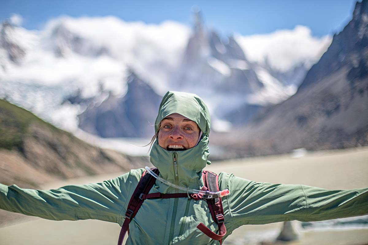 Jenny and the wind at Laguna Torre