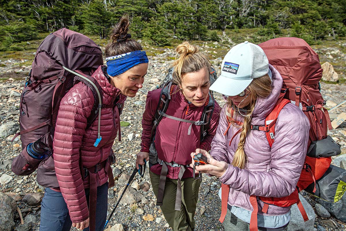 Switchback Travel ladies looking at map on phone