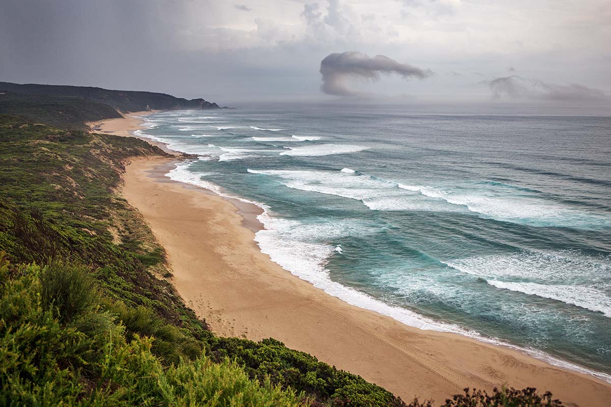 Great Ocean Walk (whispy clouds along coastline)