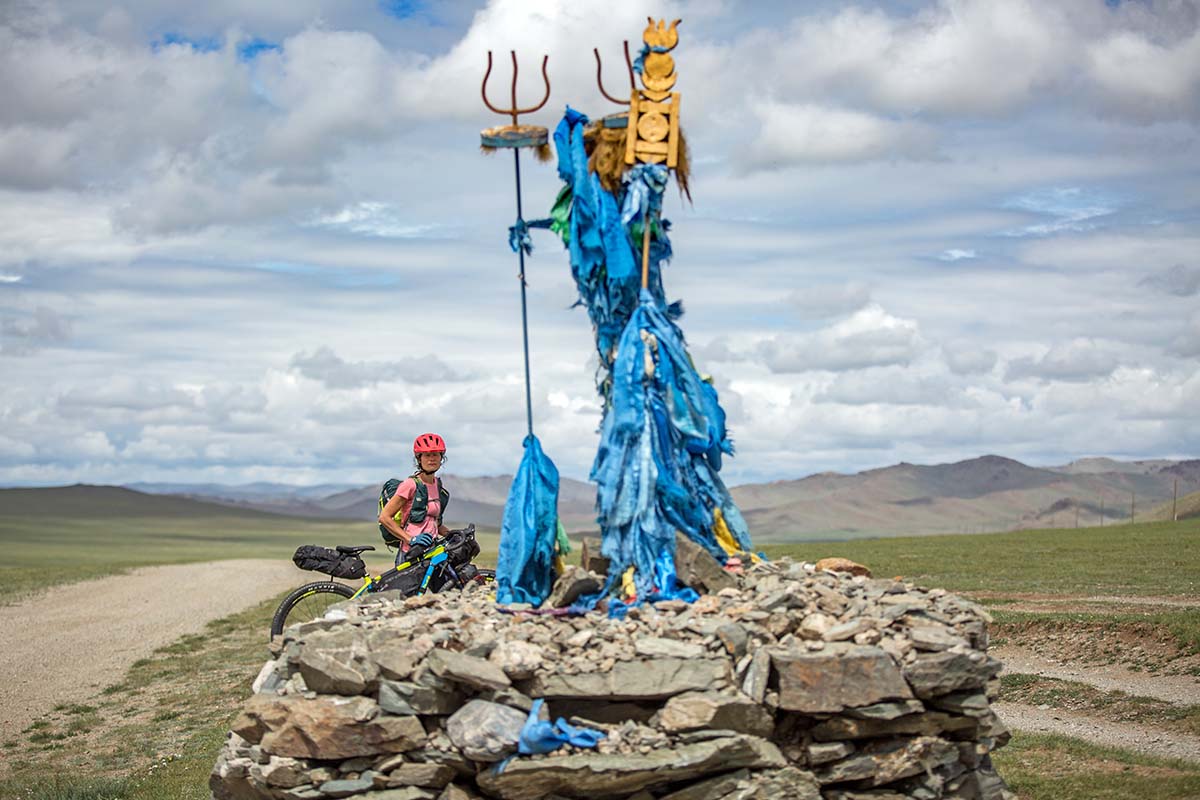 Khangai Traverse (rock pile)