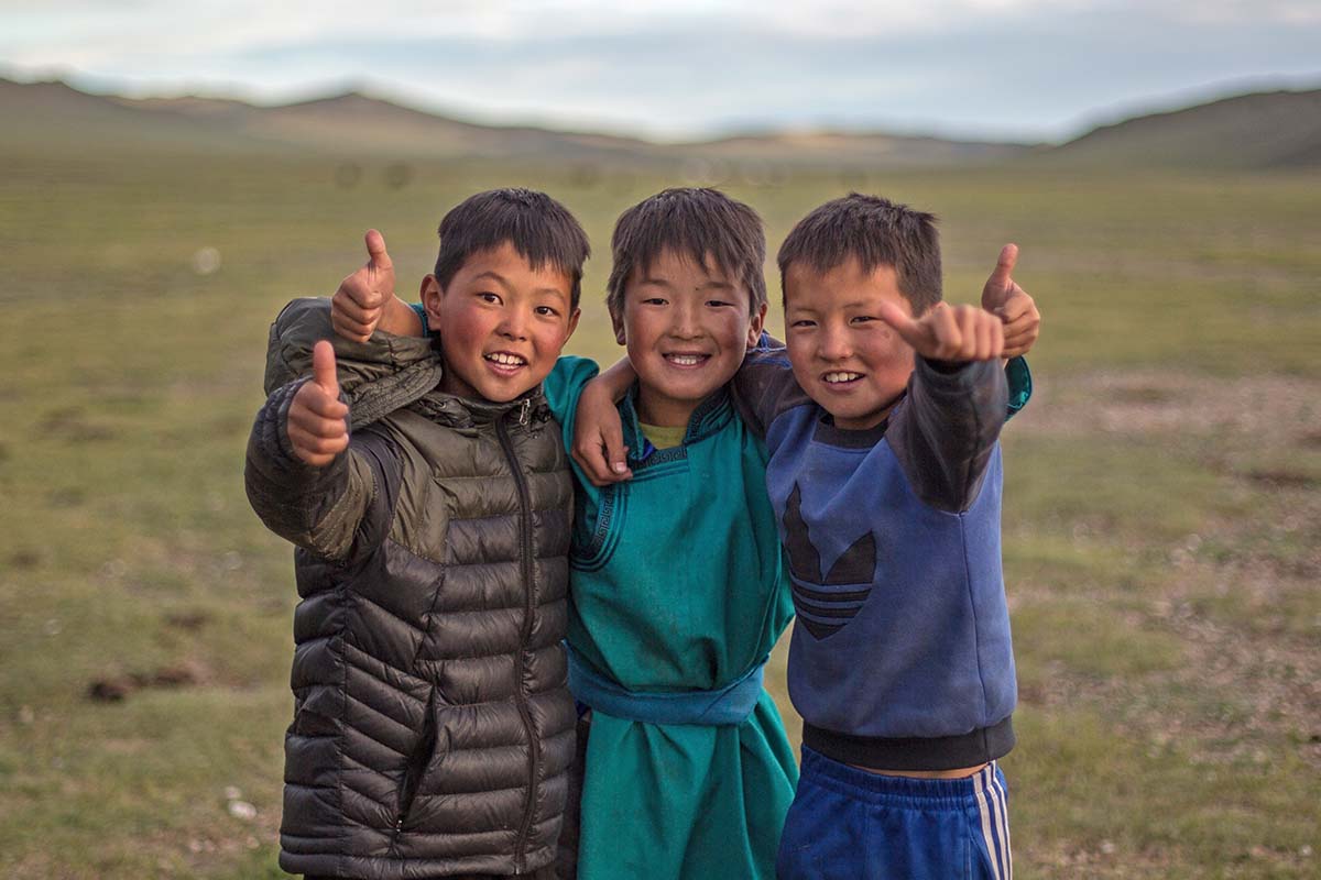 Khangai Traverse (thumbs up)