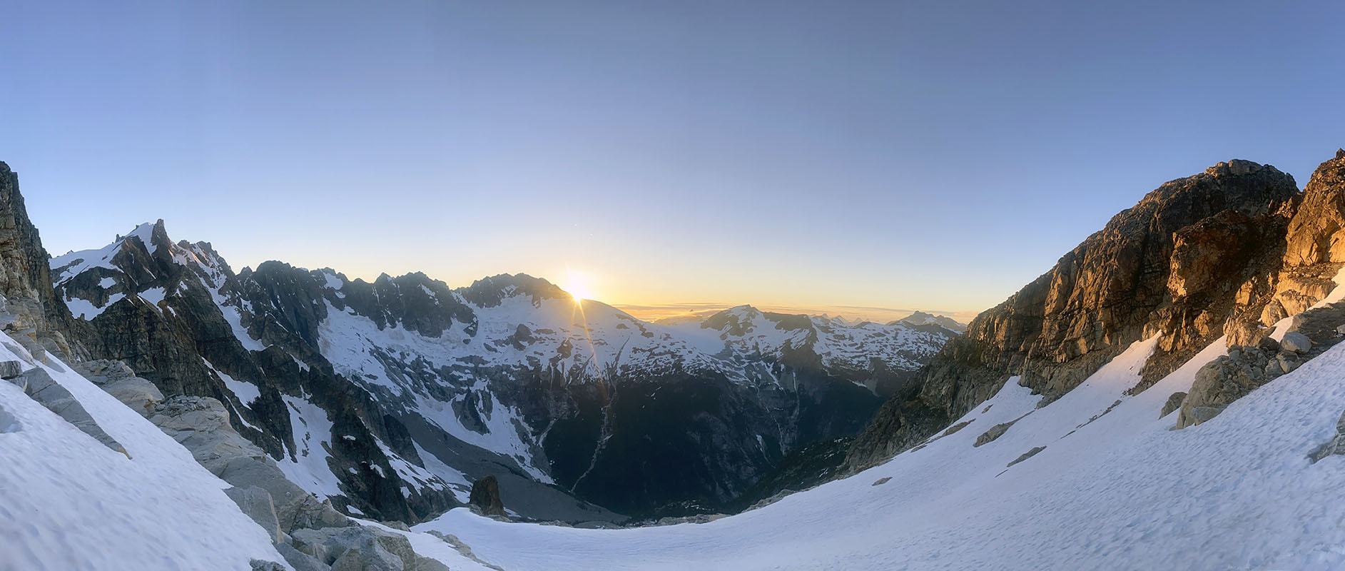 Sunset from Luna Col looking out over Chilliwack range (panorama)