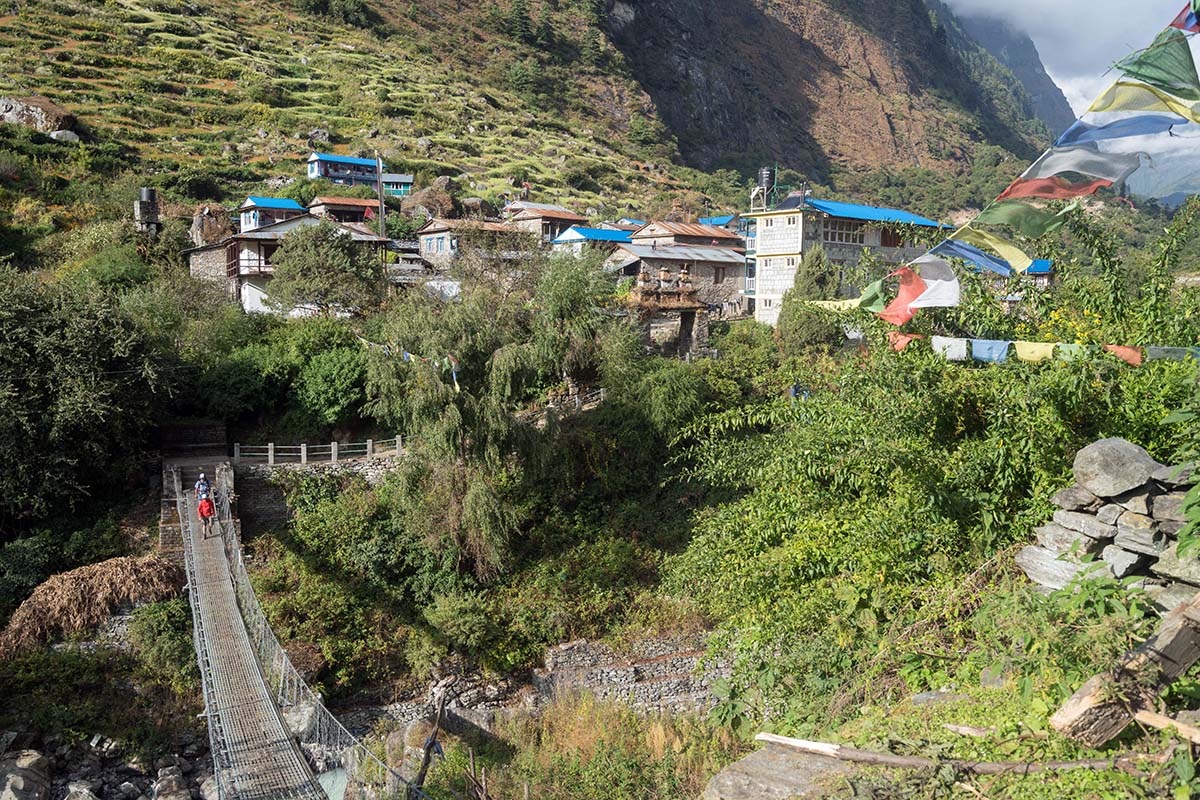 Panbari Himal Manaslu (village)