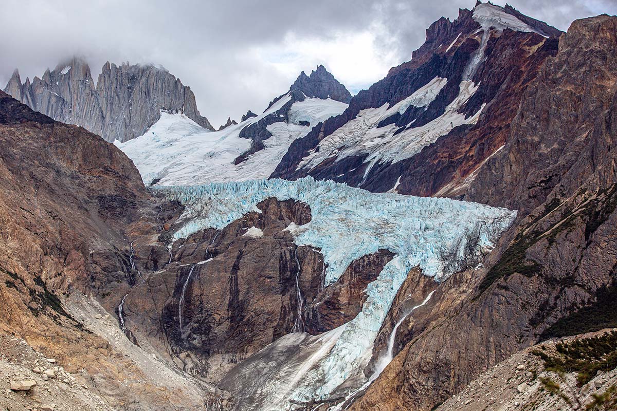 Glacier Piedras Blancas en route to Laguna de los Tres