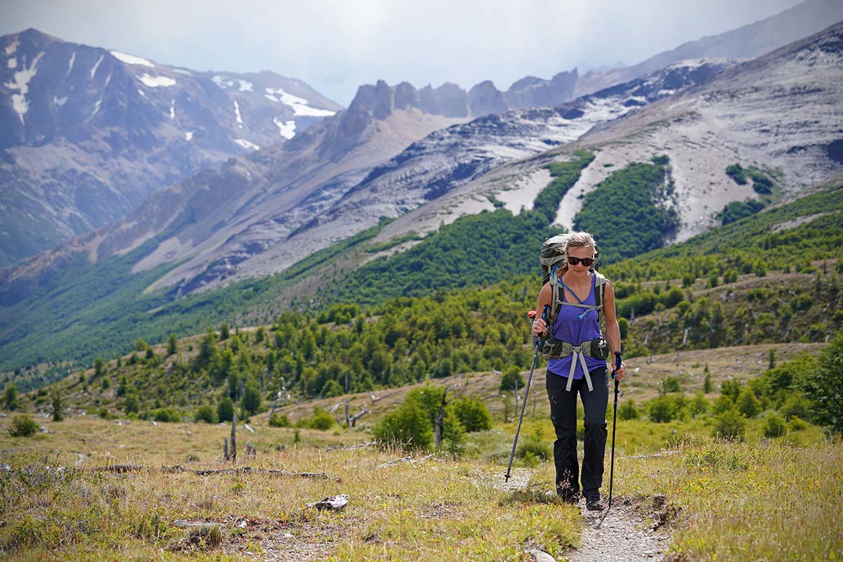 Hiking Huemul Circuit (trekking poles)