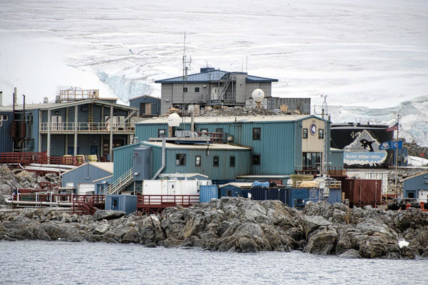 Antarctica Photos and Slideshow
