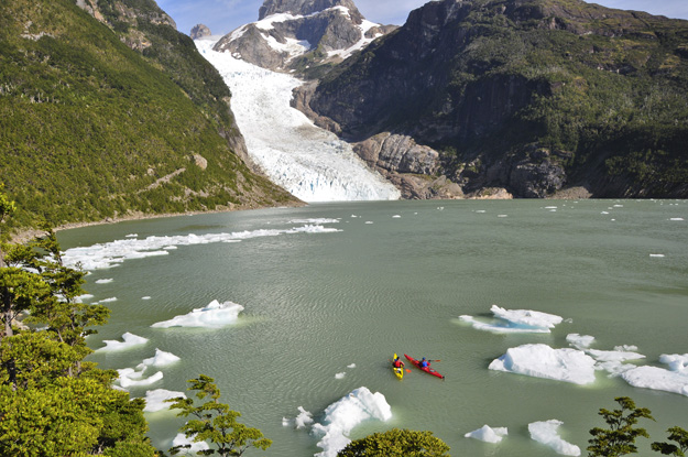 Kayakers Chile