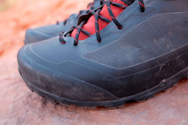 Arc'teryx Bora2 GTX Mid Hiking Boot toe