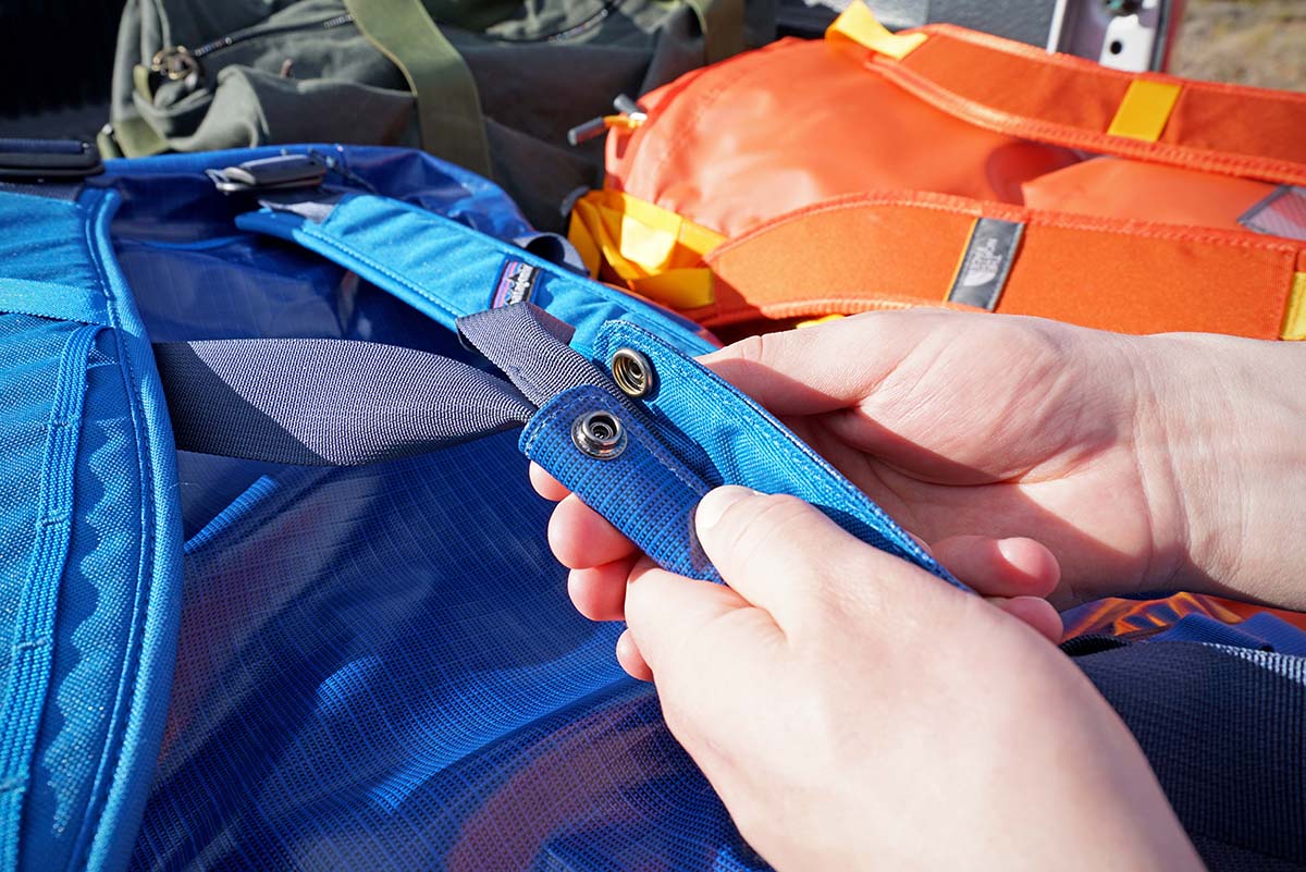 The carry handles on the Patagonia Black Hole are an excellent feature Duffel bags (carry handles)