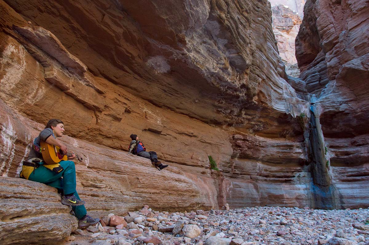 Grand Canyon rafting (guitar)