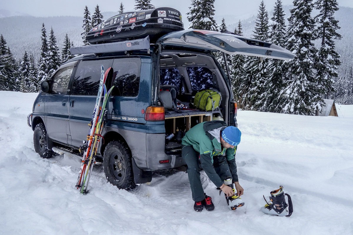 Patagonia Reconnaissance ski touring