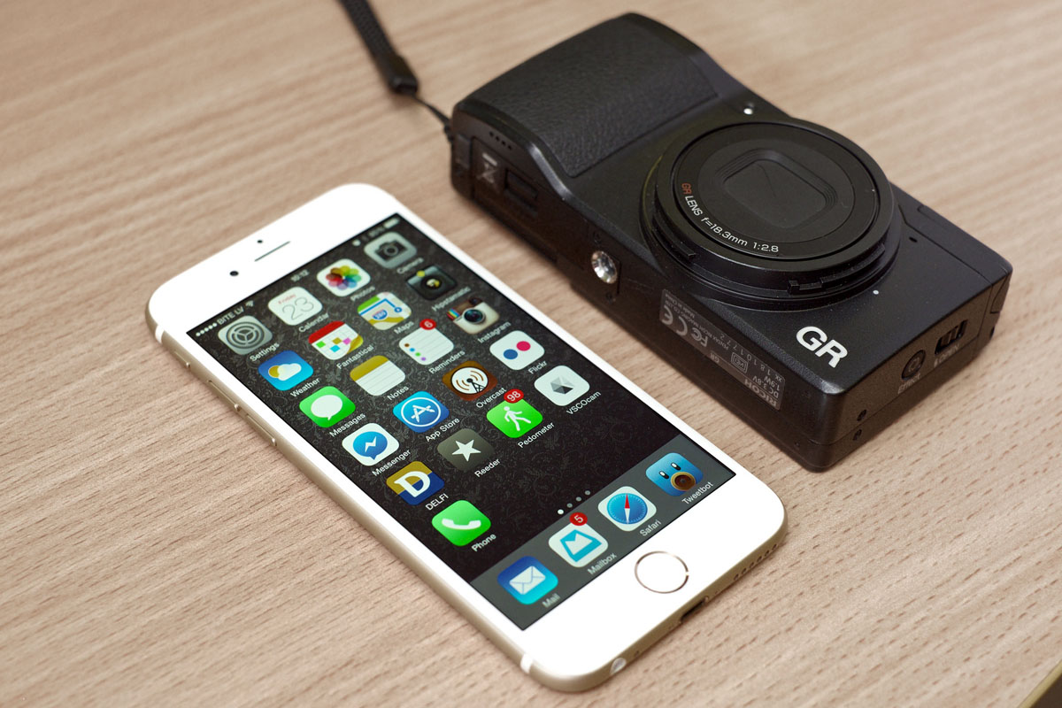 The small Ricoh GR has an extra large APS-C image sensor | <a data-cke-saved-href='https://www.flickr.com/photos/janitors/16159027020/in/album-72157650440093225/' href='https://www.flickr.com/photos/janitors/16159027020/in/album-72157650440093225/' target="_blank"> Karlis Dambrans</a> Ricoh GR camera
