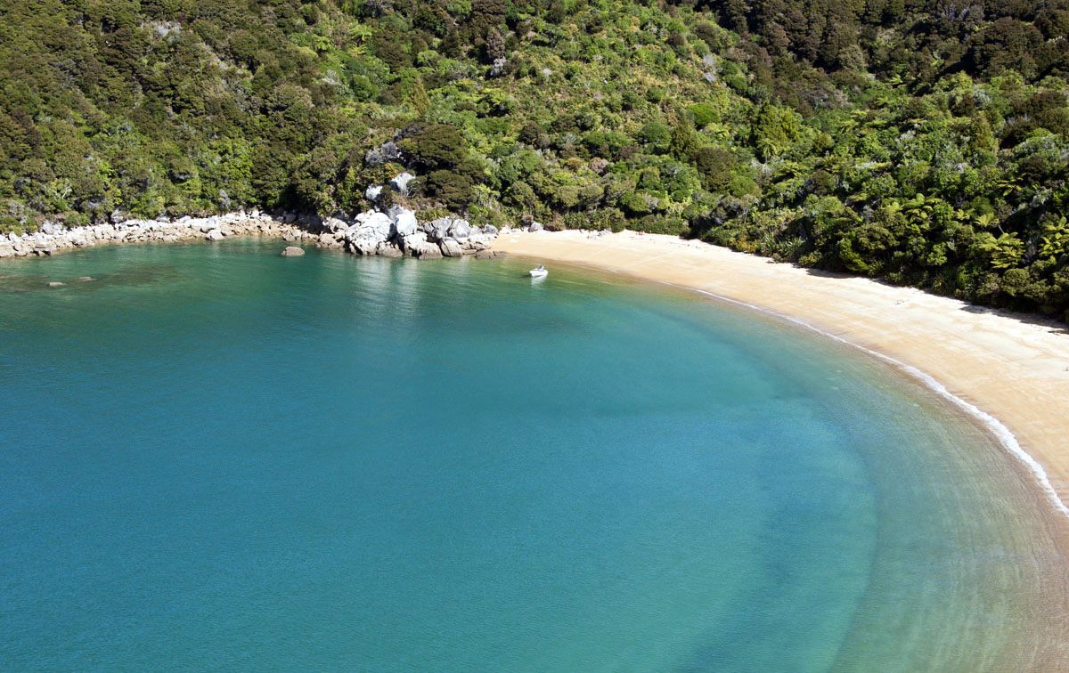 Te Pukatea Bay